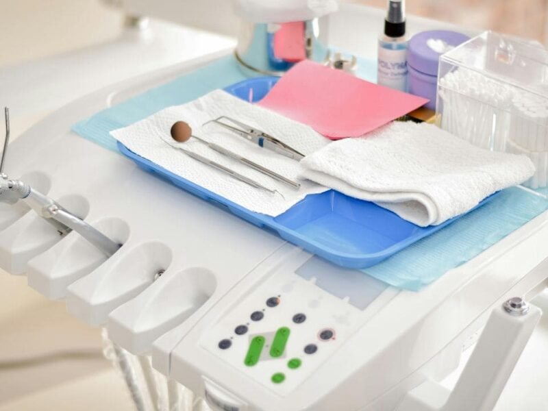 Adhésion Dentaire Moderne : Tout Savoir sur les Techniques de Collage Révolutionnaires